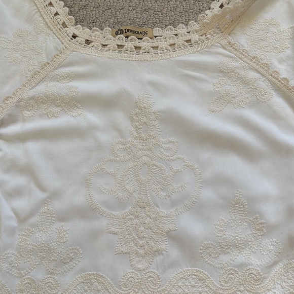 DEMOCRACY BOHO top crochet embroidery flared sleeves cream size small - Picture 8 of 9